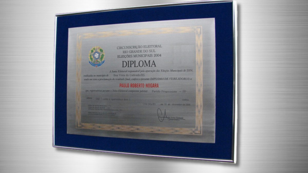 Diplomas Gravados em aço — Art'Aço